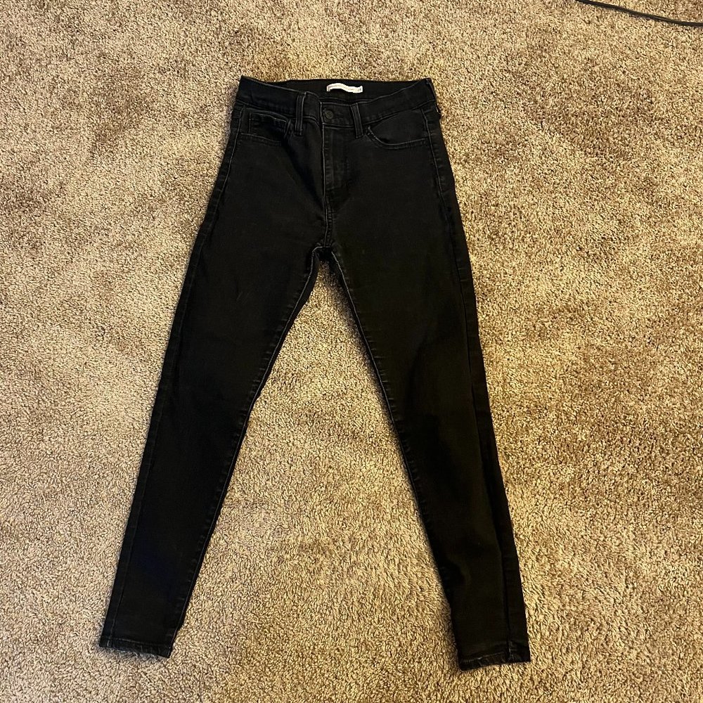 Levi's 720 High Rise Super Skinny Jeans- Size 28